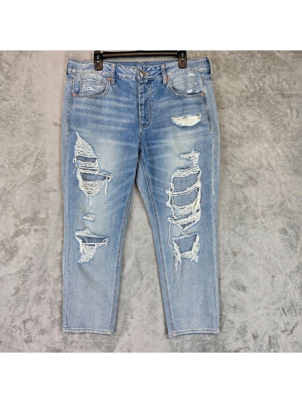 American Eagle Outfitters Tomgirl Boyfriend Jeans Womens 14 Short Distressed